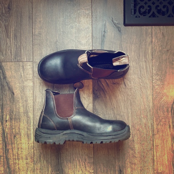 Blundstone Shoes - Blundstones